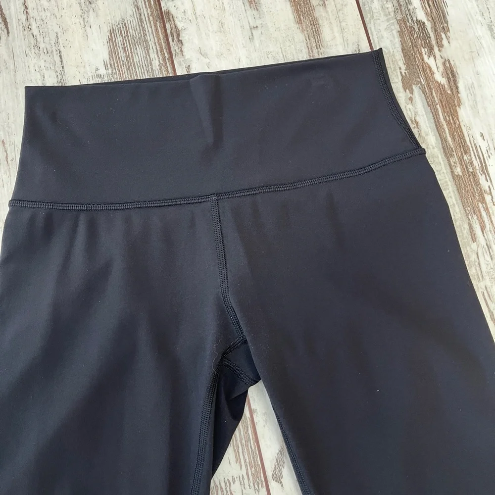 Lululemon Black High-Rise Yoga Leggings - Picture 10 of 12